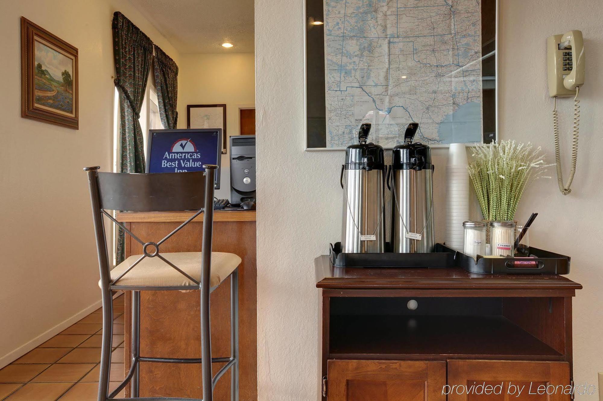 Americas Best Value Inn Paris Bagian luar foto