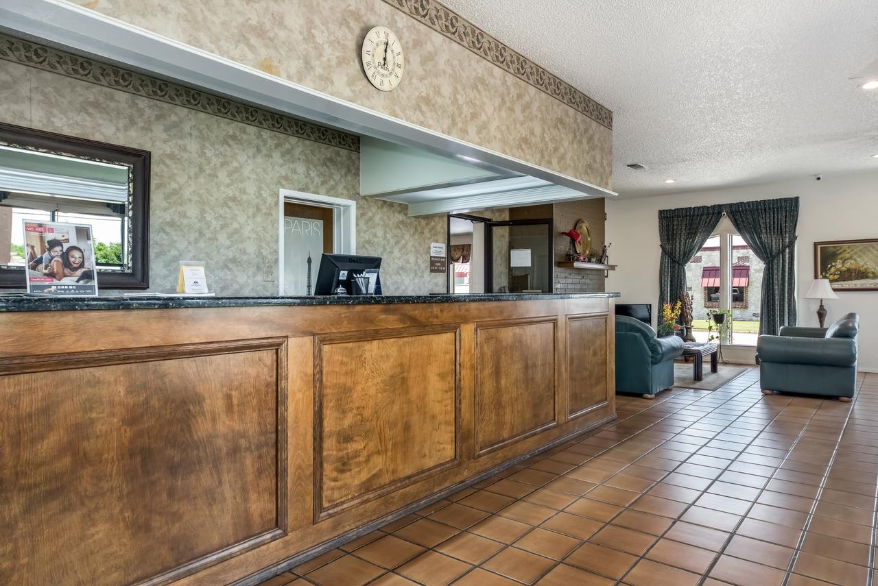 Americas Best Value Inn Paris Bagian luar foto