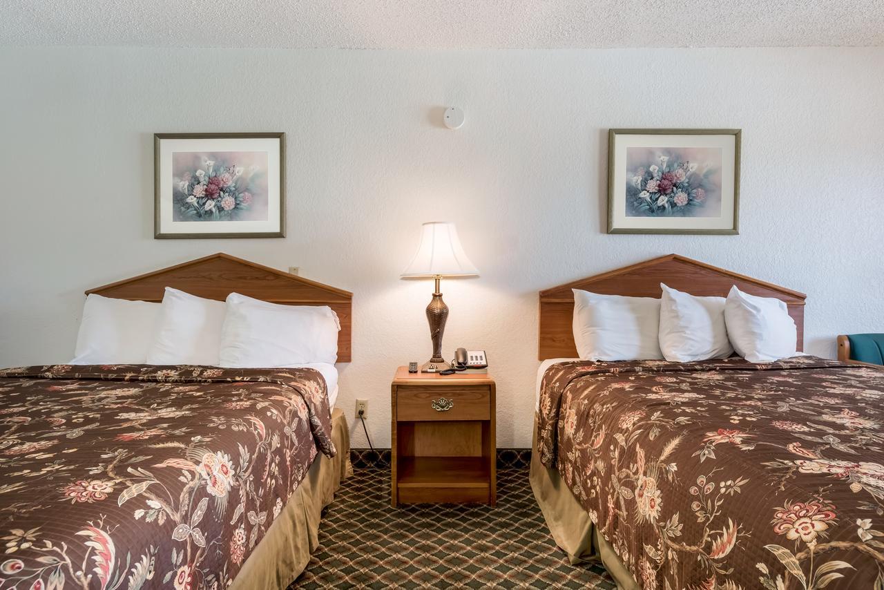 Americas Best Value Inn Paris Bagian luar foto