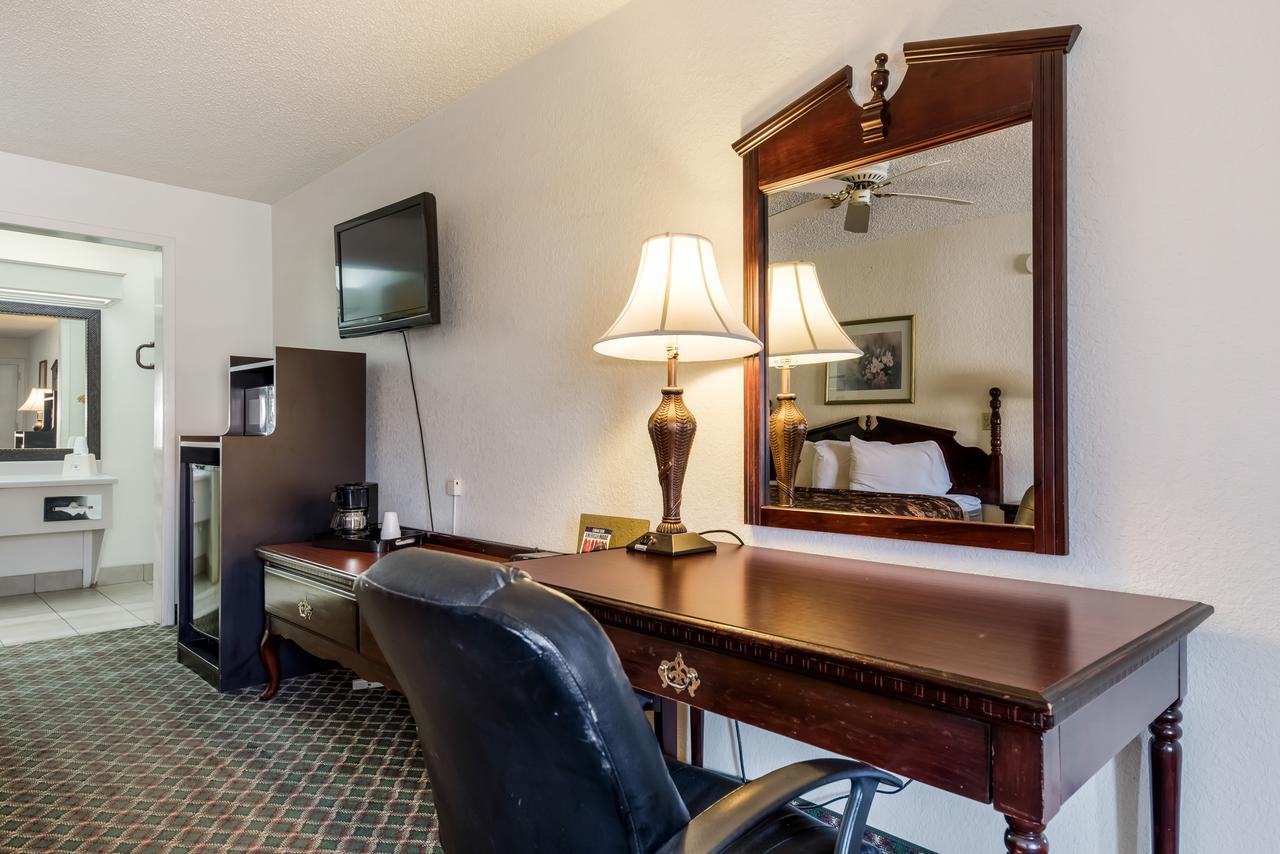Americas Best Value Inn Paris Bagian luar foto