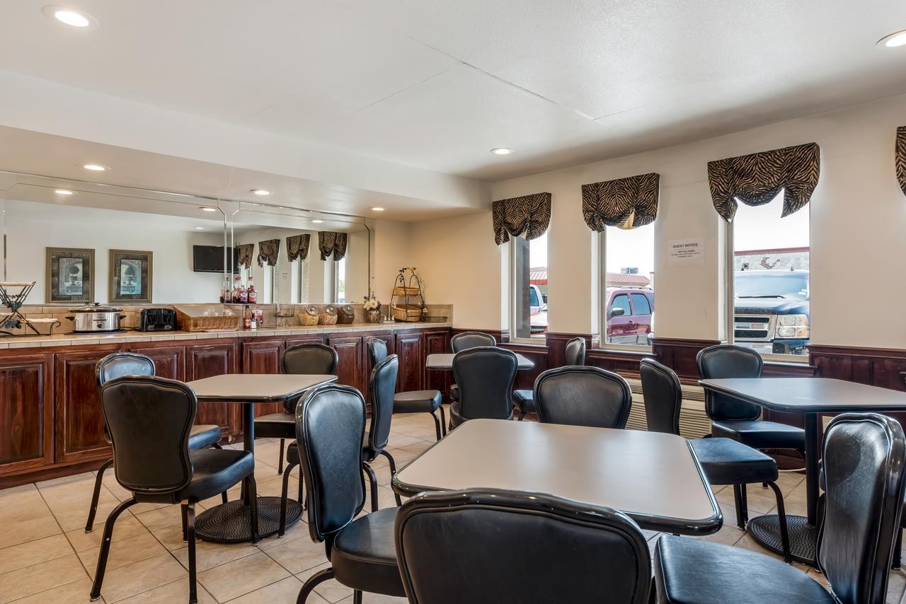 Americas Best Value Inn Paris Bagian luar foto