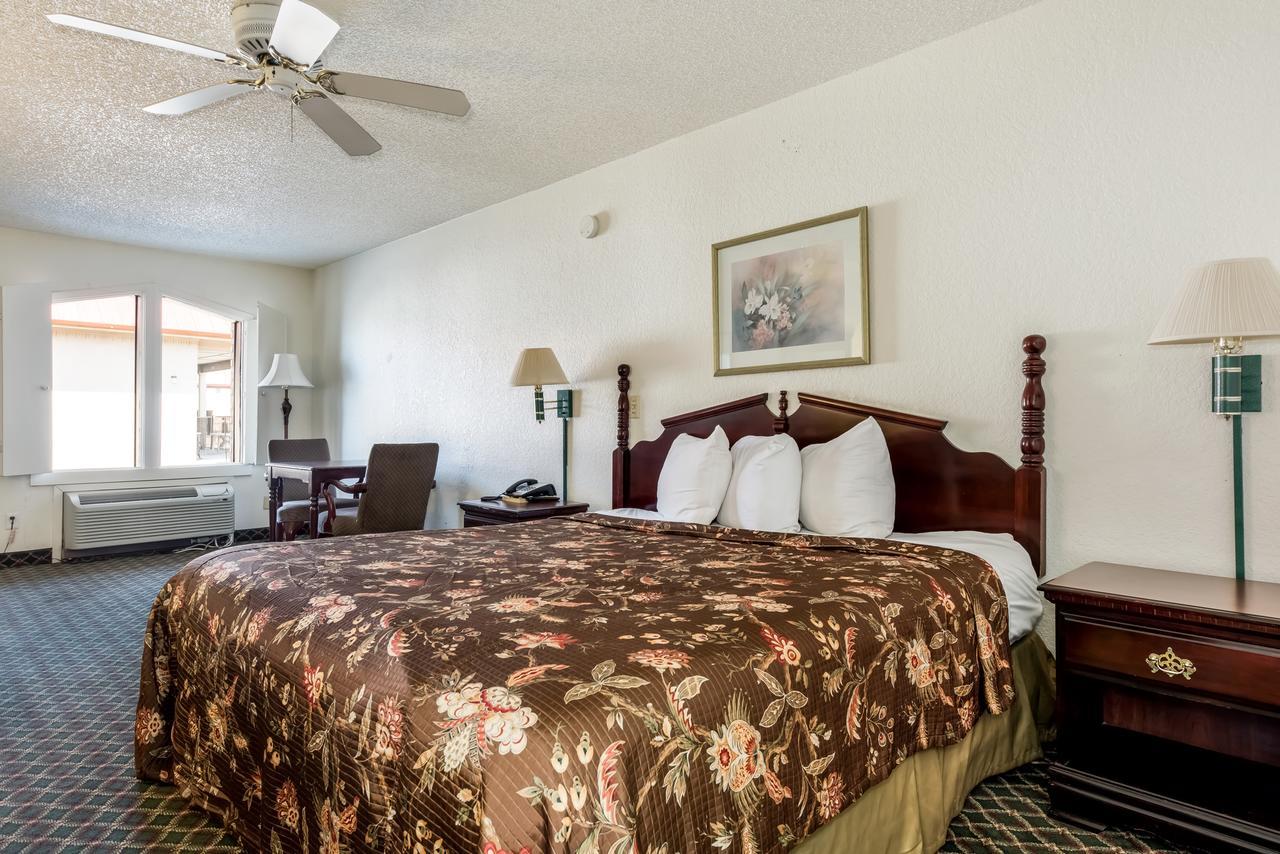 Americas Best Value Inn Paris Bagian luar foto