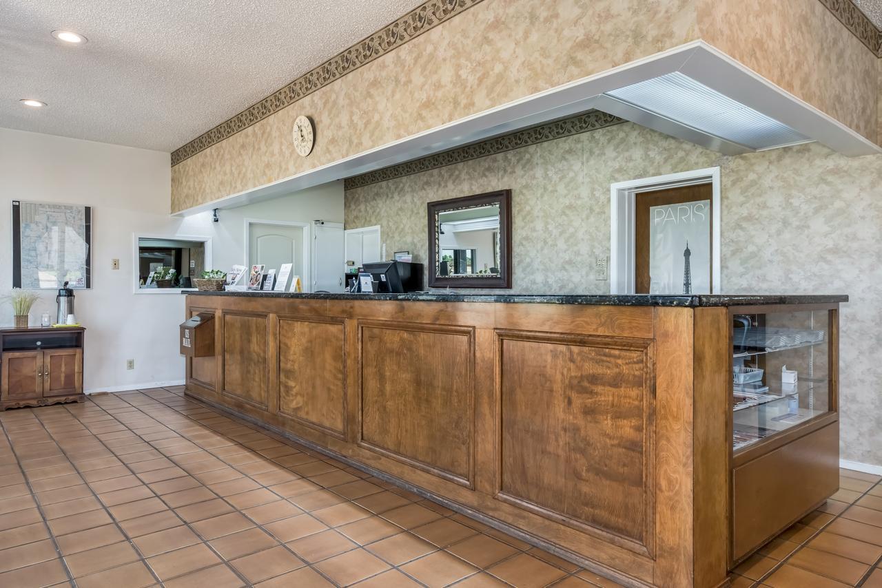 Americas Best Value Inn Paris Bagian luar foto